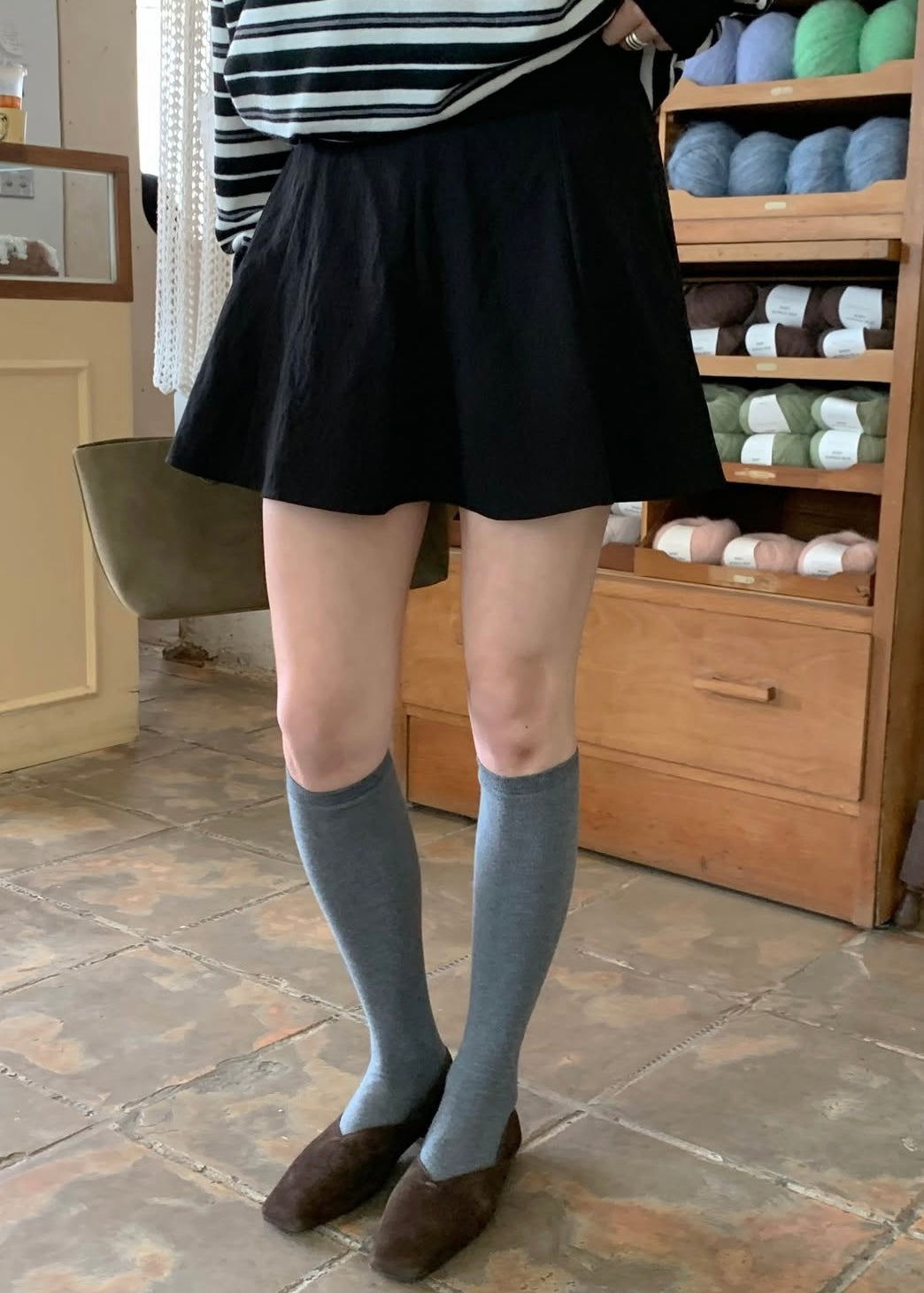 Mini round table skirt