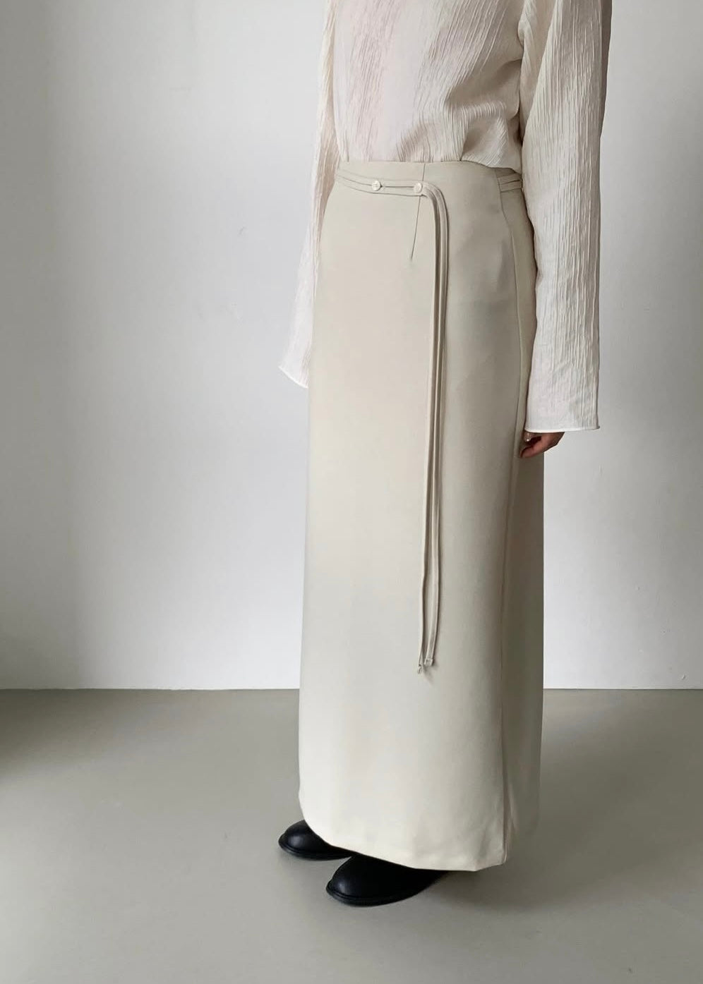 Lace tail straight skirt