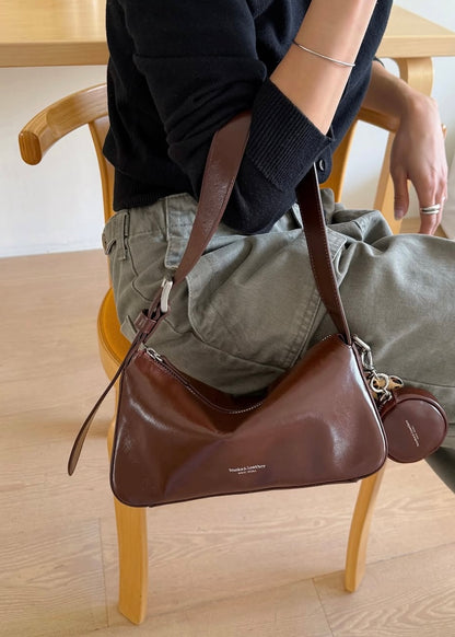 Soft loaf shoulder bag