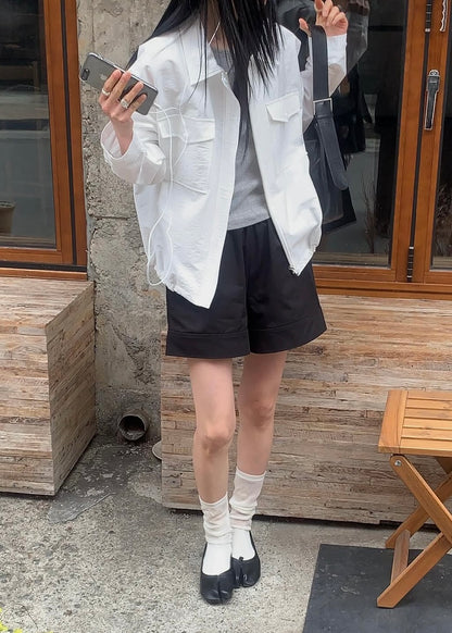 Boxy twill casual shorts