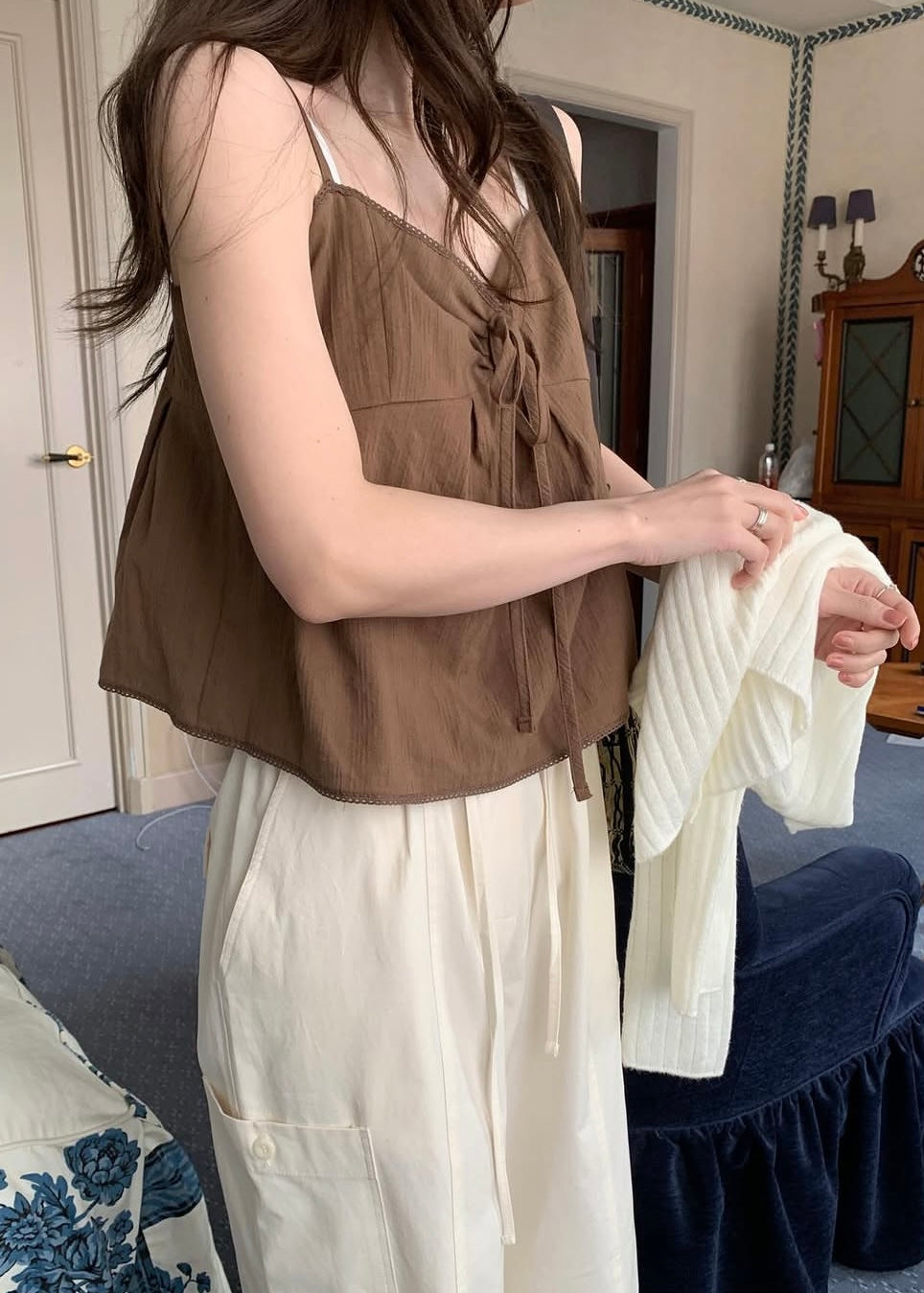 Ribbon tie flare blouse