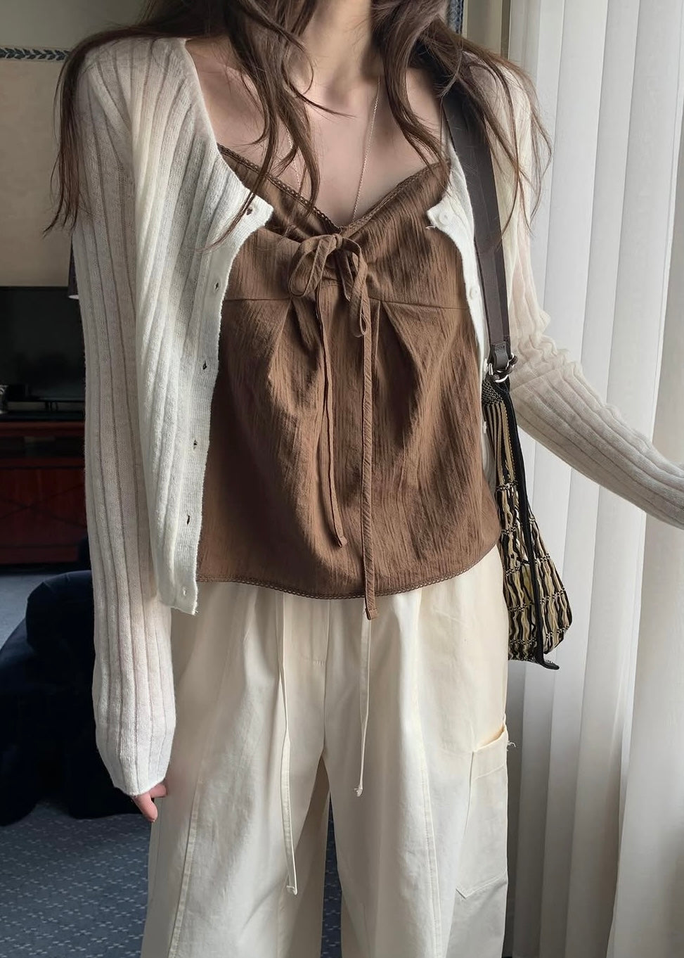 Ribbon tie flare blouse