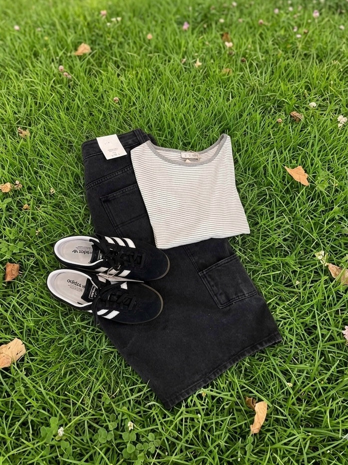 Washed cargo denim shorts