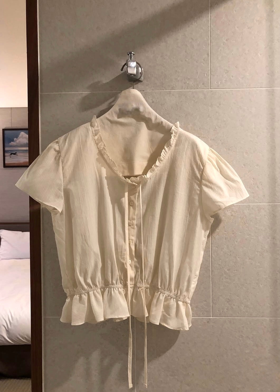 Ruffle ribbon blouse