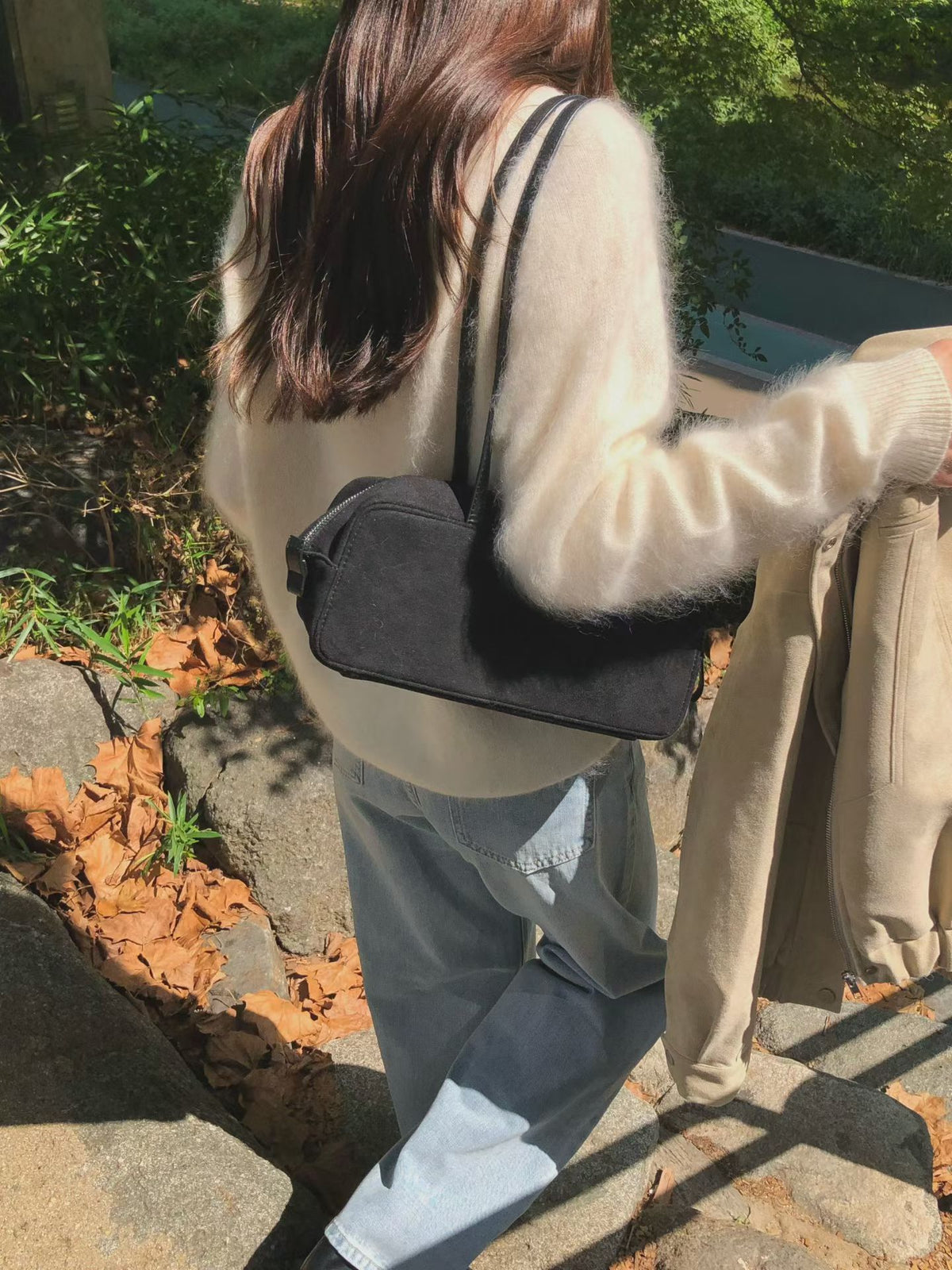 Crew neck racoon jumpers