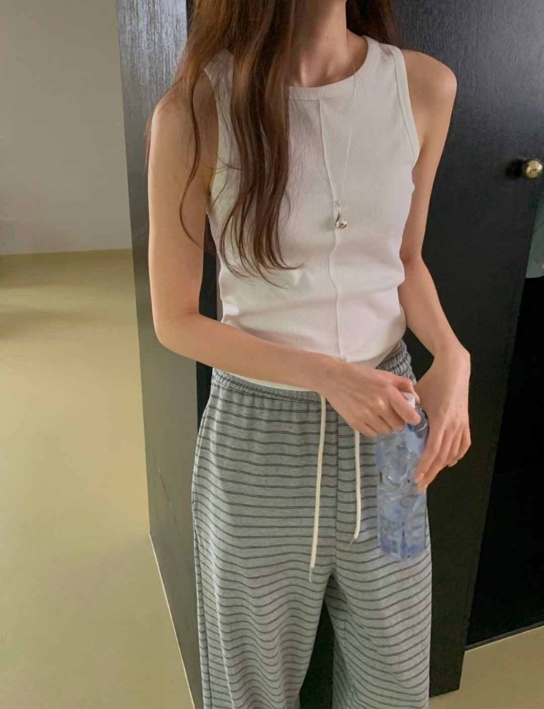 Middle seam tank top
