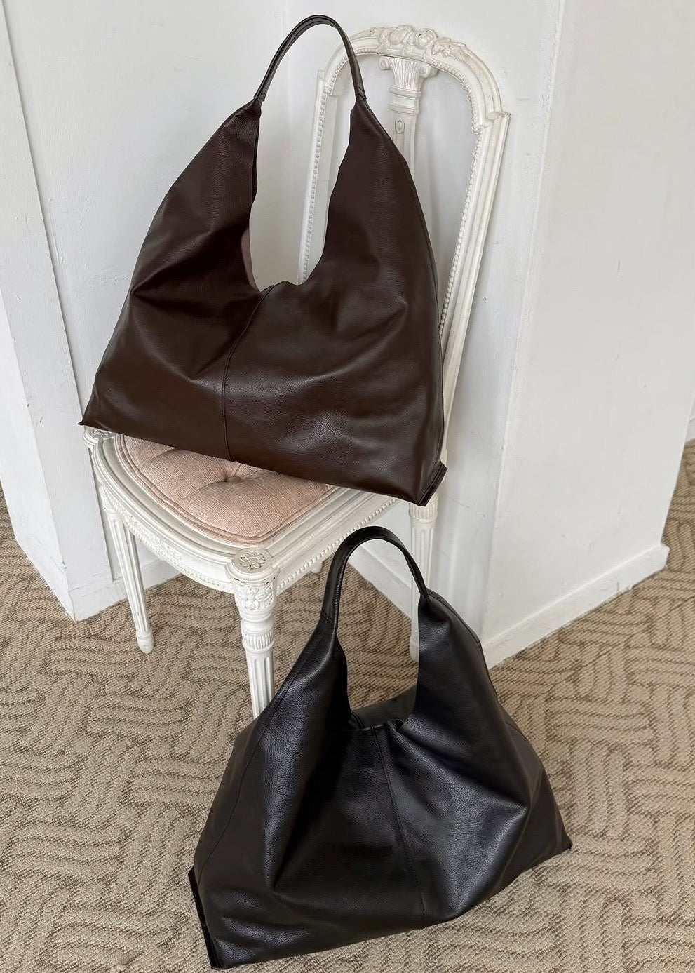 Pyramid tote bag